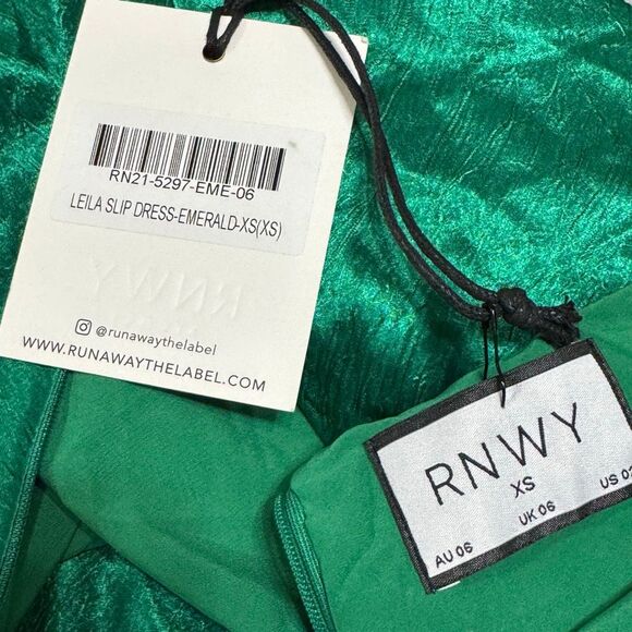 Runaway the label LEILA SLIP DRESS emerald XS NWT holidays party - Picture 7 of 9